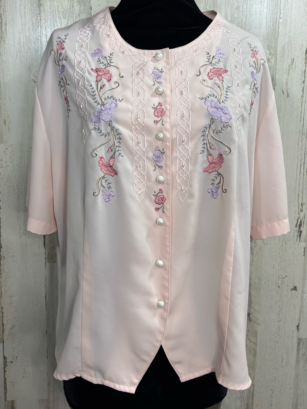 Laura Scott Vintage Light Pink Embroidered Pearl-Button Blouse